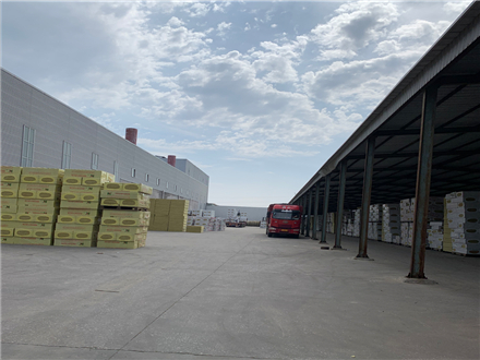 硅酸纖維氈庫(kù)房一角